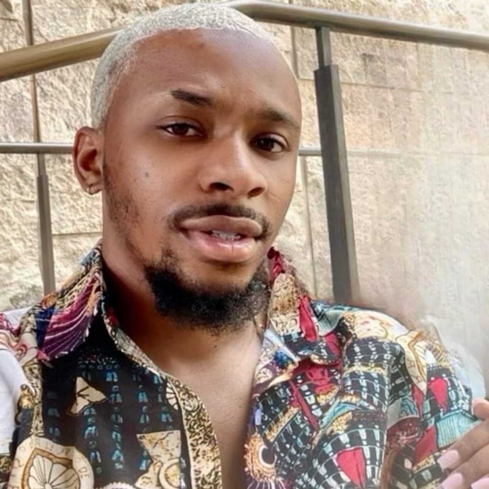 Meet your Posher, Emmanuel